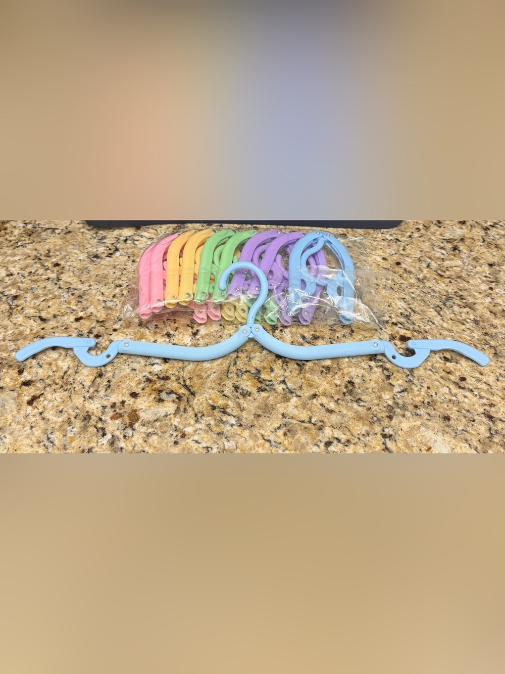 🫶🏼3 for $12!!🫶🏼 Travel Pastel Foldable Hanger Set - 10 in set